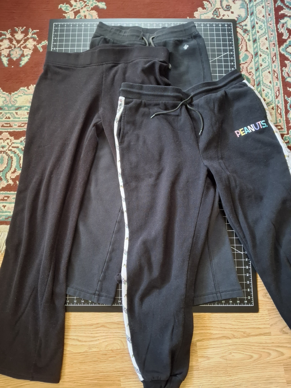 Peanuts Moda Southpole Black Sweatpants Bundle M XL (CFD091)